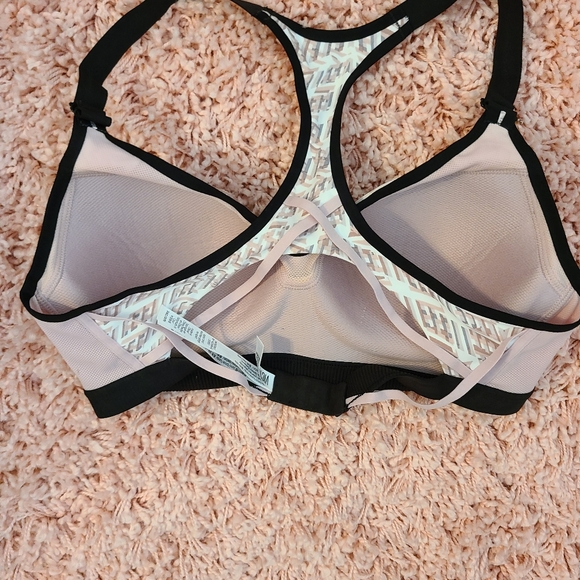 Colorful Victoria Secret Padded Spots Bra. - Picture 6 of 6